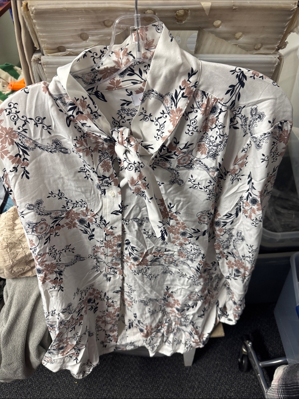 Liz Claiborne button down xl // 082754